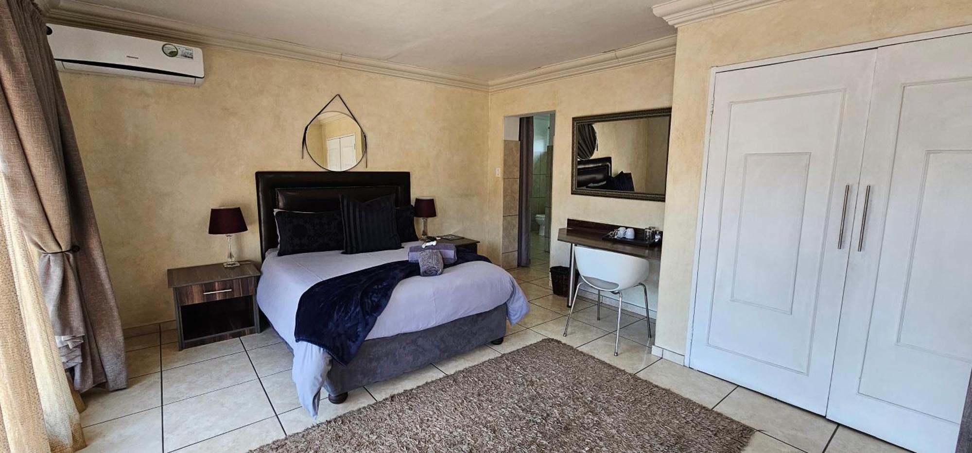 Blue Sparrow Guest House Middelburg  Bagian luar foto